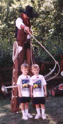 Short-cut Curly and twins